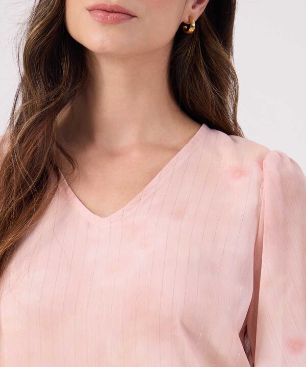 Blusa Cuello V Con Detalle  image number null