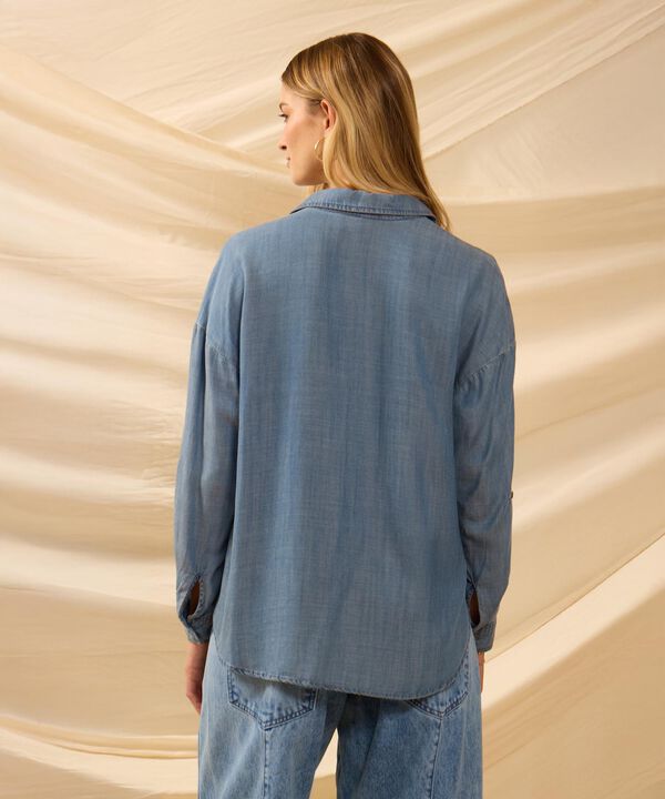 Camisa Denim Fluida De Hombro Ca&iacute;do Para Mujer