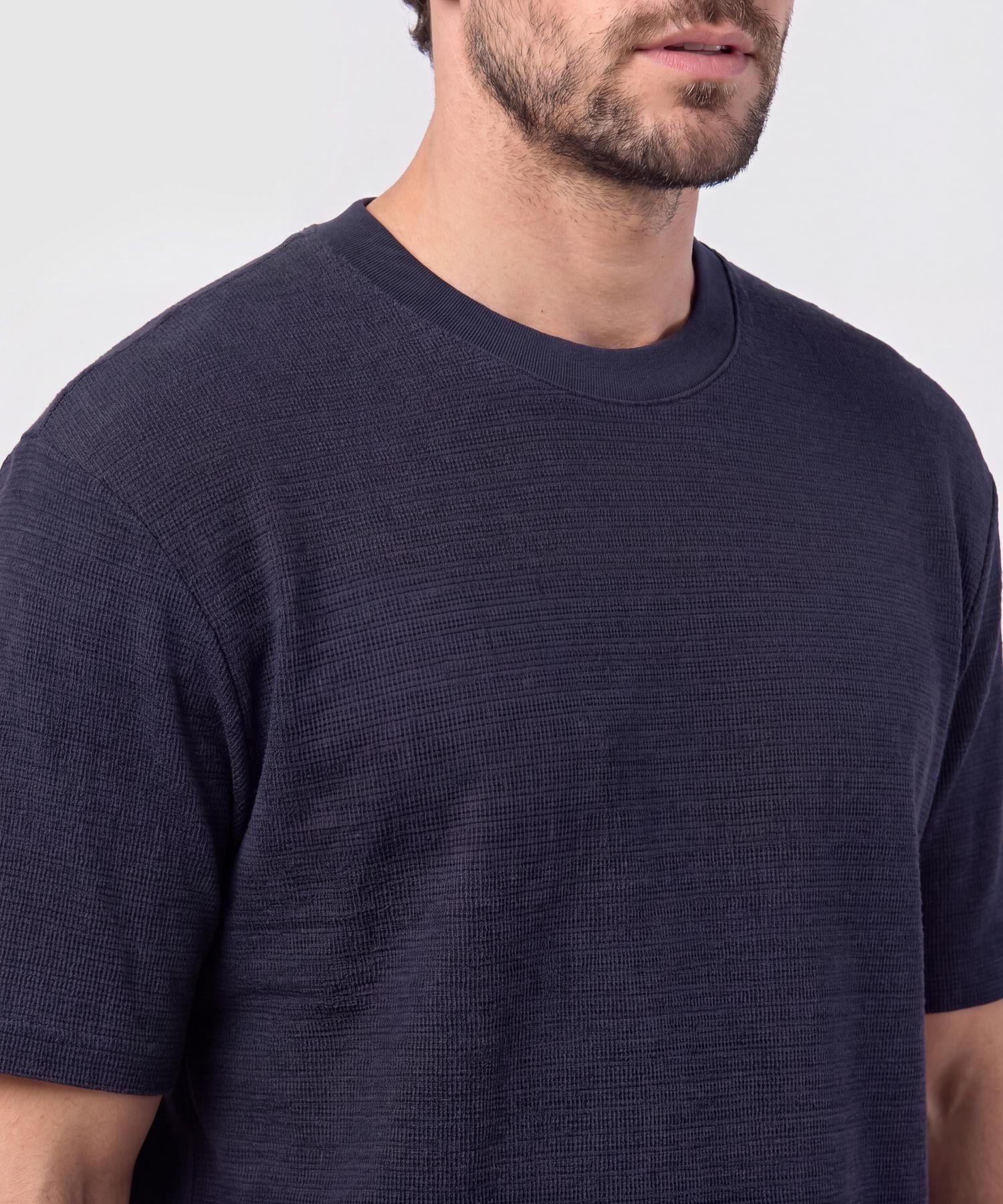 Camiseta Texturizada Cuello Redondo Hombre