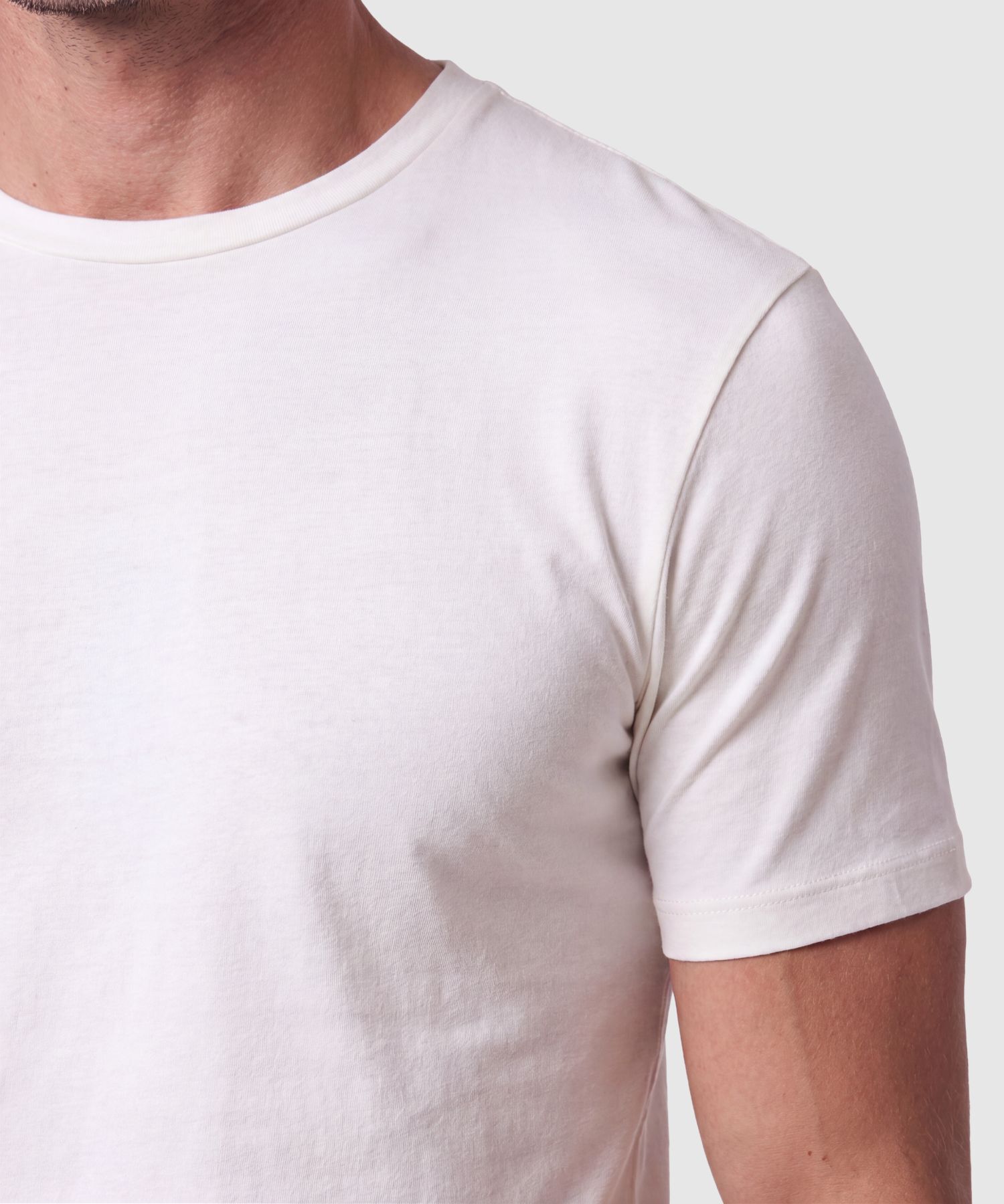 Camiseta B&aacute;sica Cuello Redondo Hombre