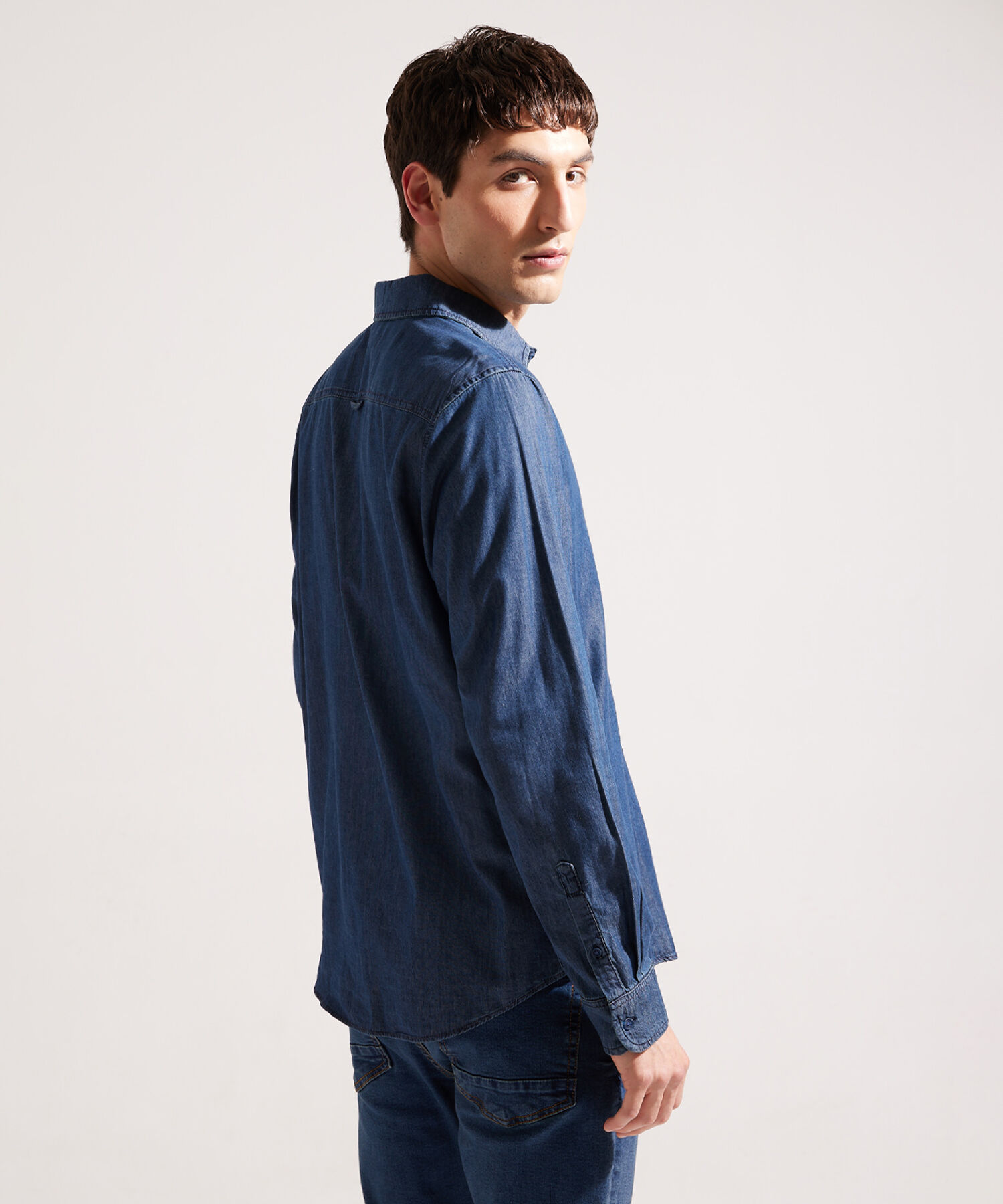 Camisa Manga Larga Sin Bolsillos Regular Fit Tono Azul Oscuro