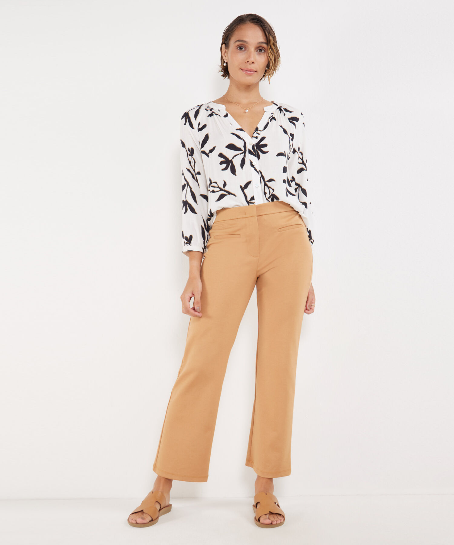 Leggins Unicolor, Tiro Alto, Bota Recta Con Simulación Bolsillos Ribete, Serena
