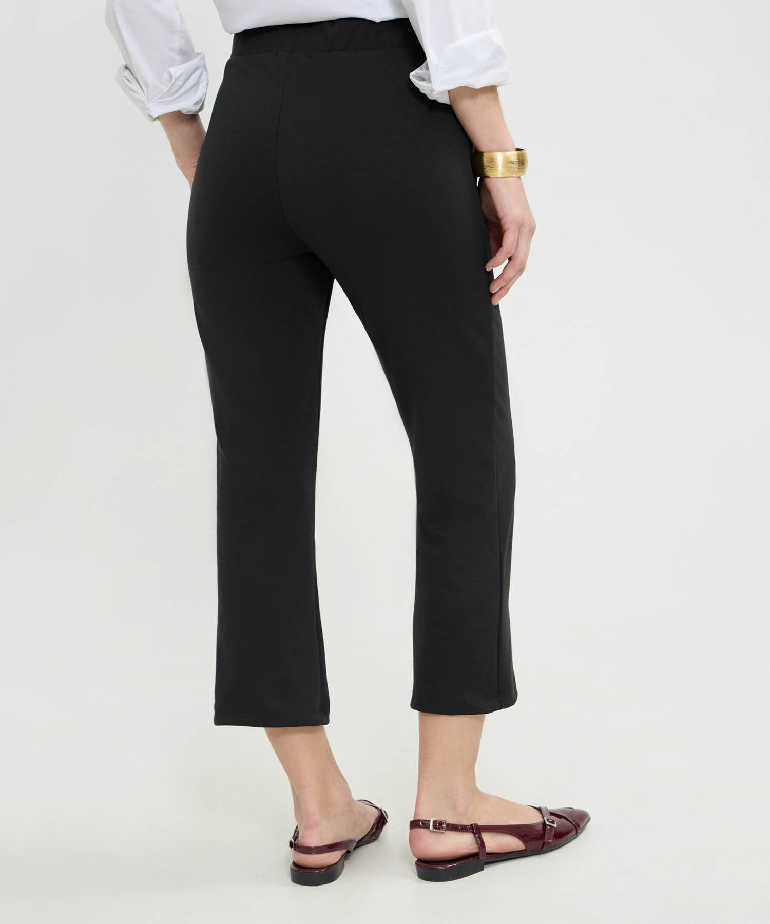 Leggins Corto Unicolor Con Simulación