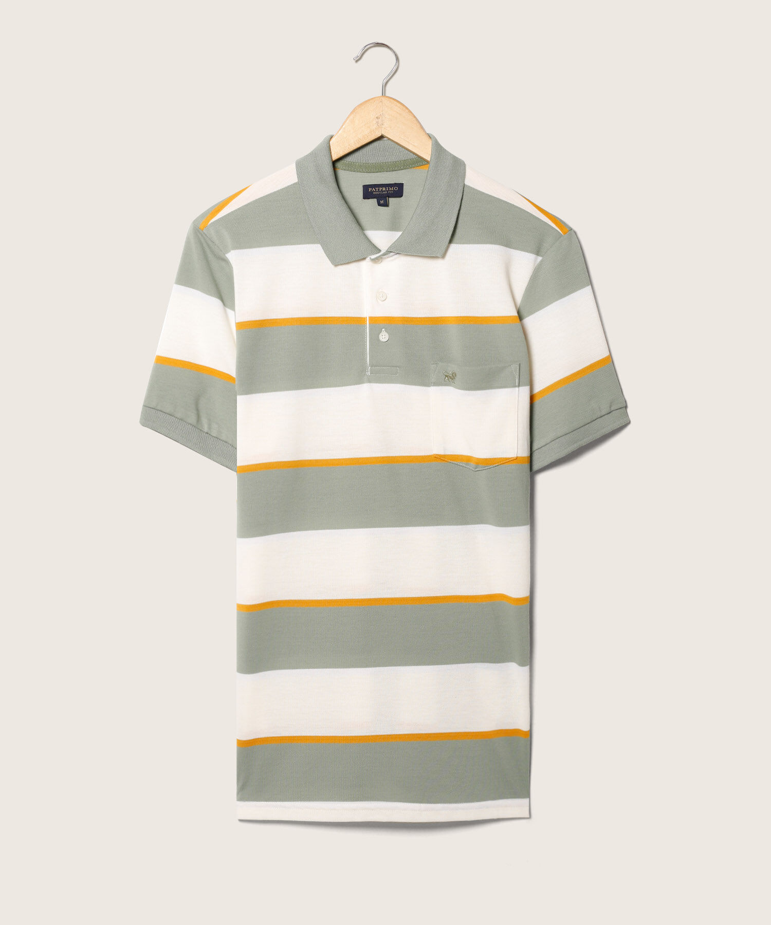 Polo Preteñida, Cuello Y Puños Tejidos Con Bolsillo Y Pechera Interna En Contraste, Silueta Regular Fit