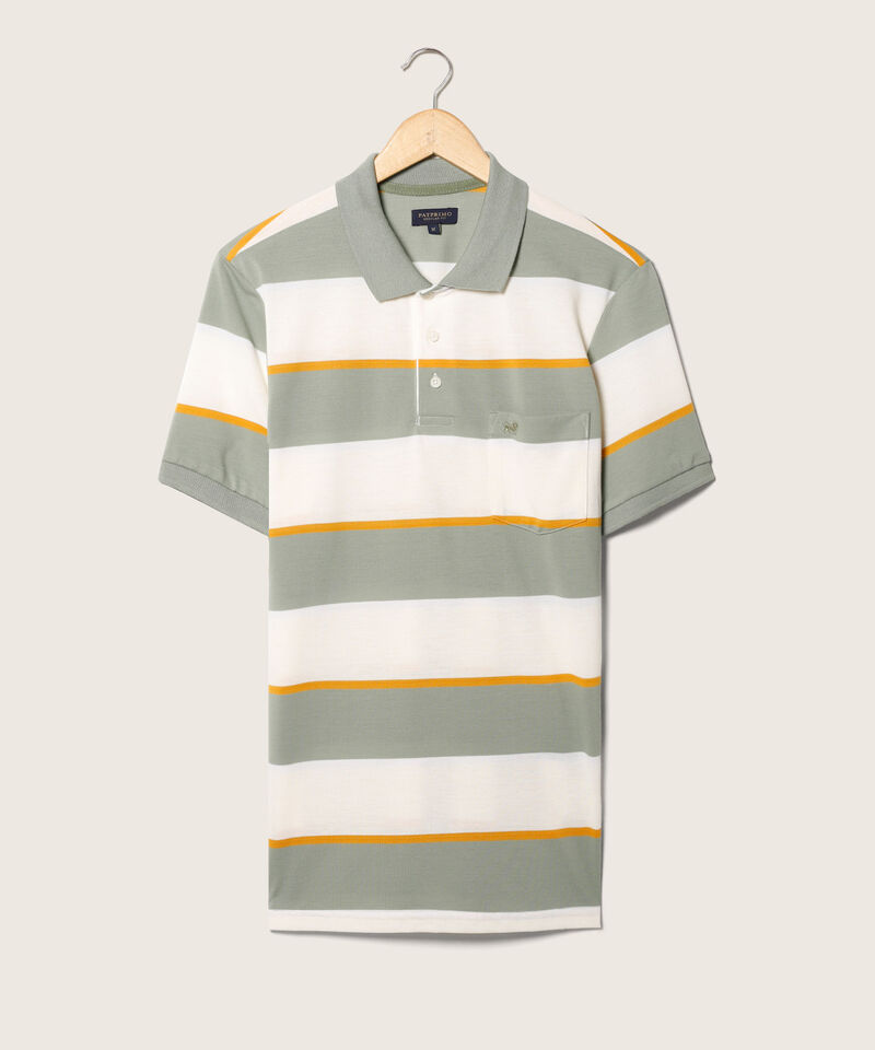 Polo Preteñida, Cuello Y Puños Tejidos Con Bolsillo Y Pechera Interna En Contraste, Silueta Regular Fit