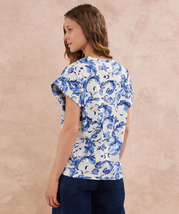 Camiseta Estampada De Hombro Rodado