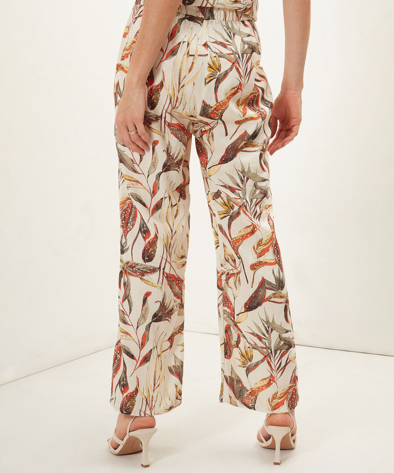 Pantalón Bota Recta En Lino Estampado