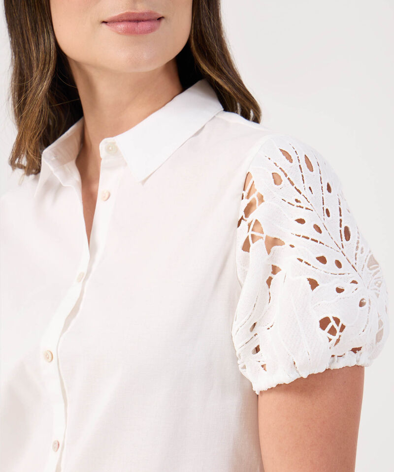 Camisa en ojalillo 