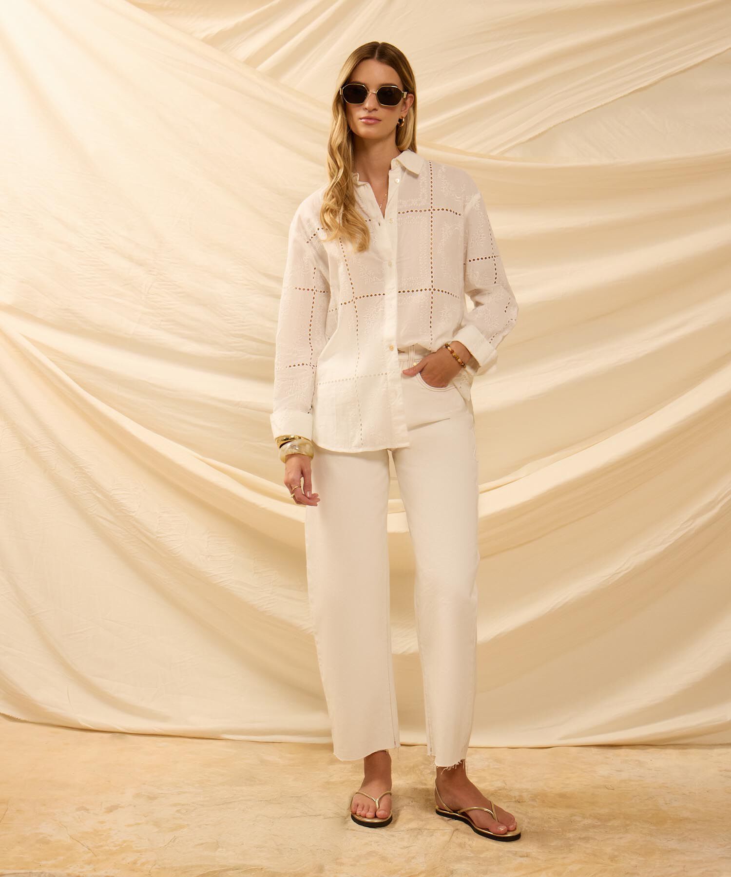 Camisa Con Calados Y Bordados Para Mujer