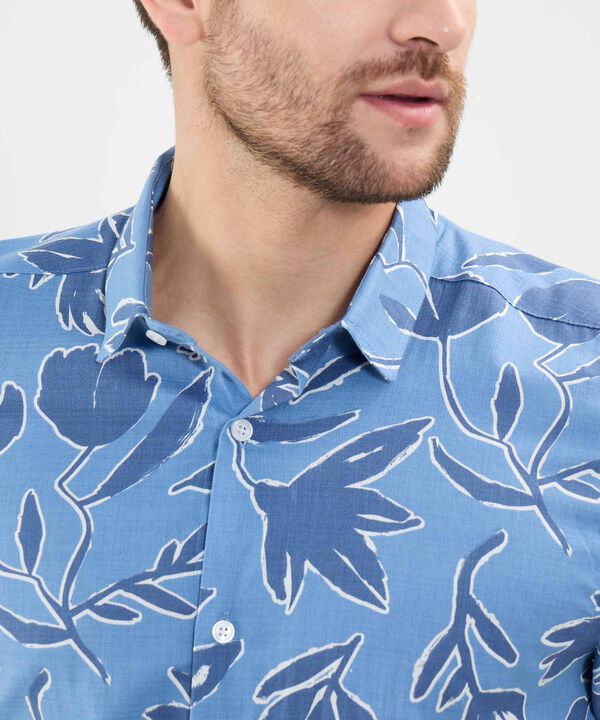 Camisa Estampada en Efecto Lino image number null