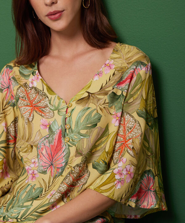 Blusa Estampada Con Botonadura Corta Al Beso En Frente, Manga Al Codo