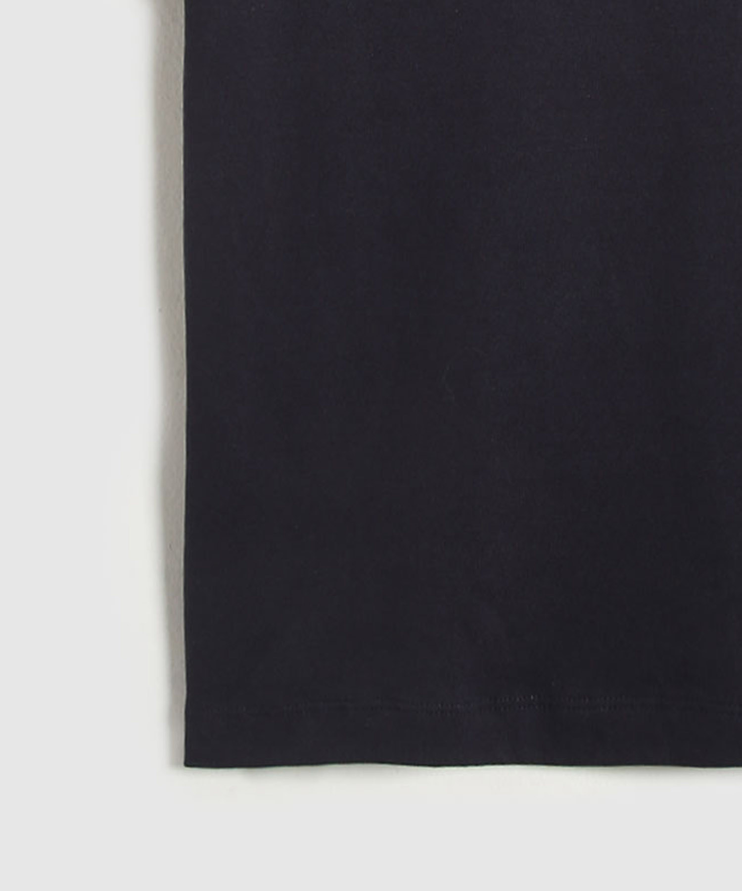 Camiseta Con Bordado Cuello Redondo