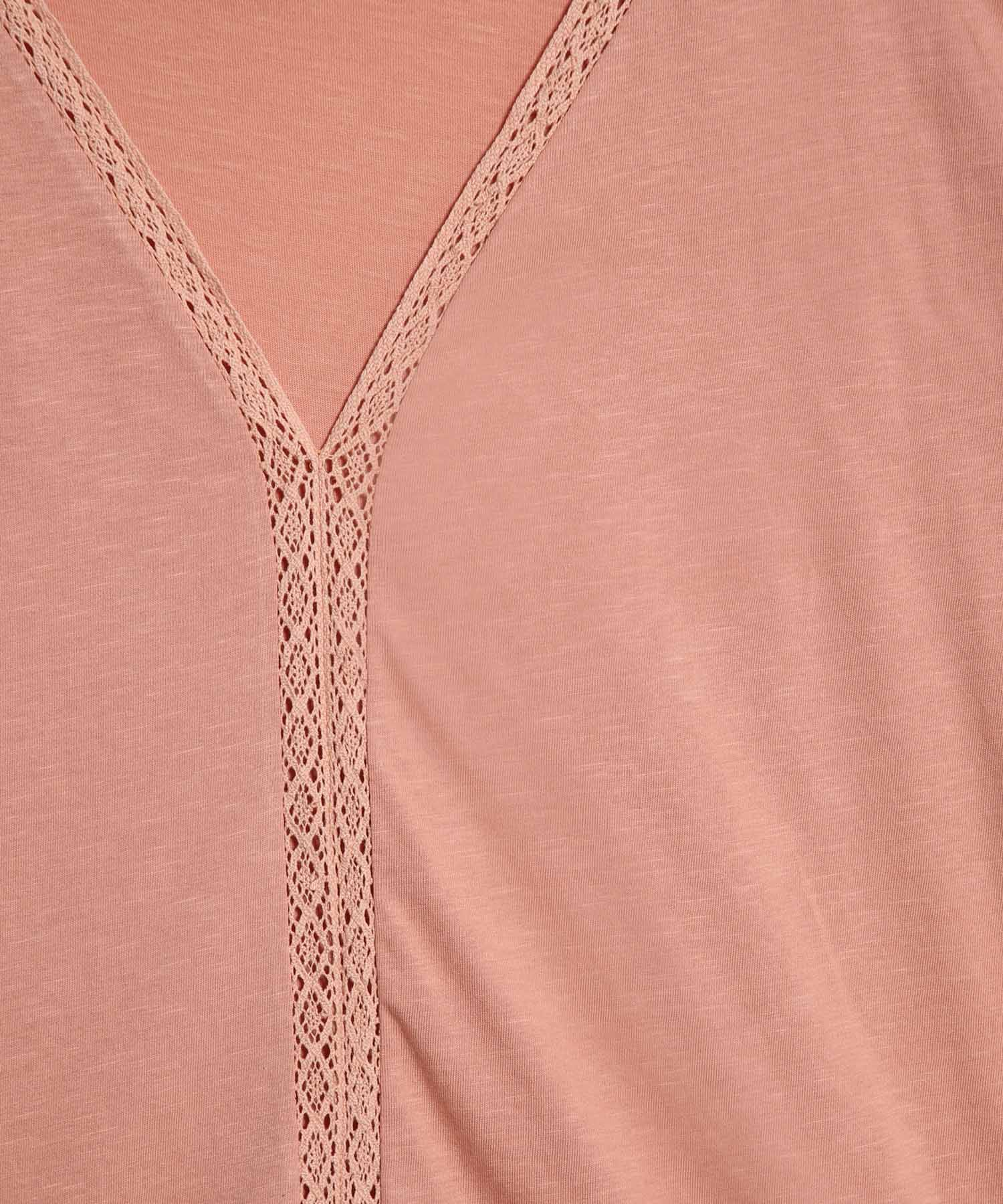 Camiseta Con Encaje